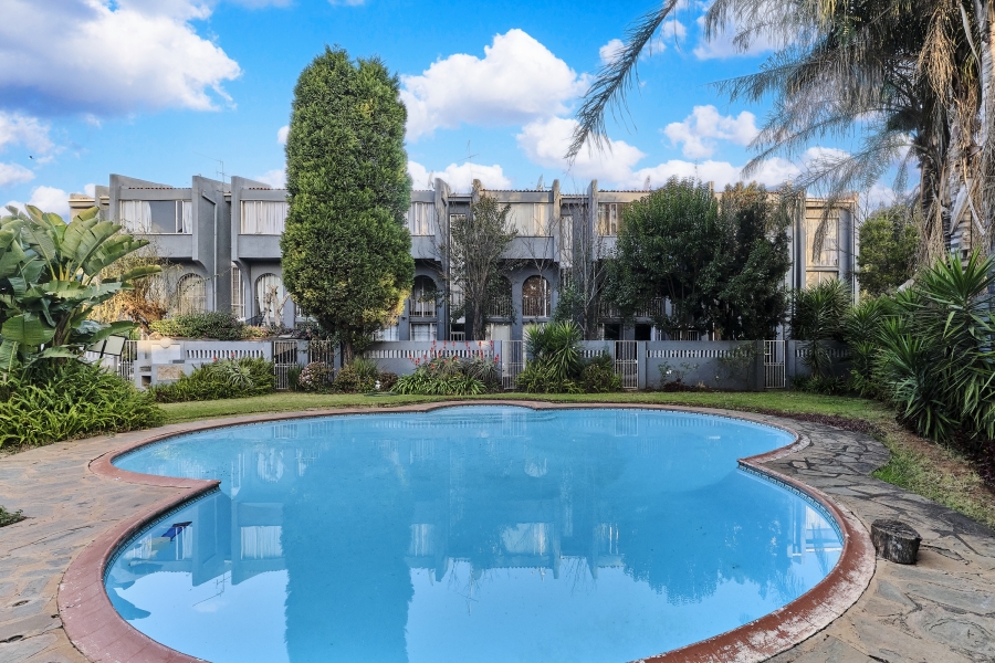 1 Bedroom Property for Sale in Blackheath Gauteng