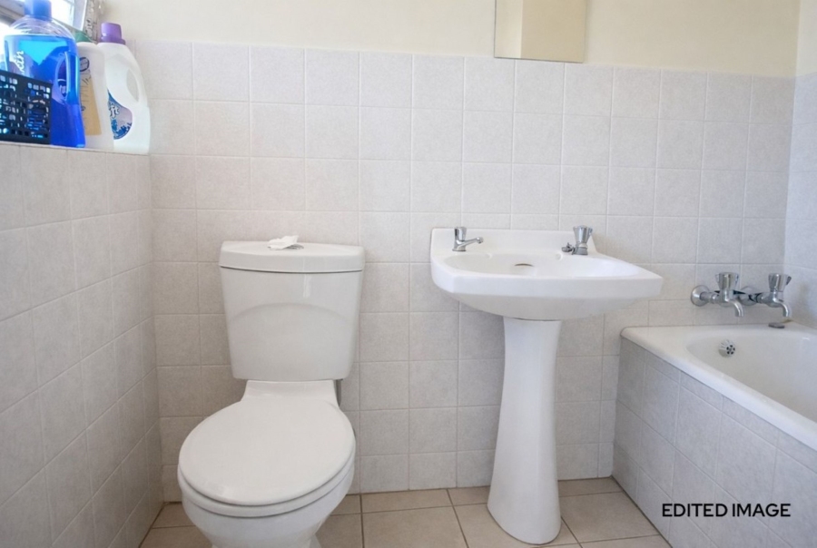 1 Bedroom Property for Sale in Blackheath Gauteng