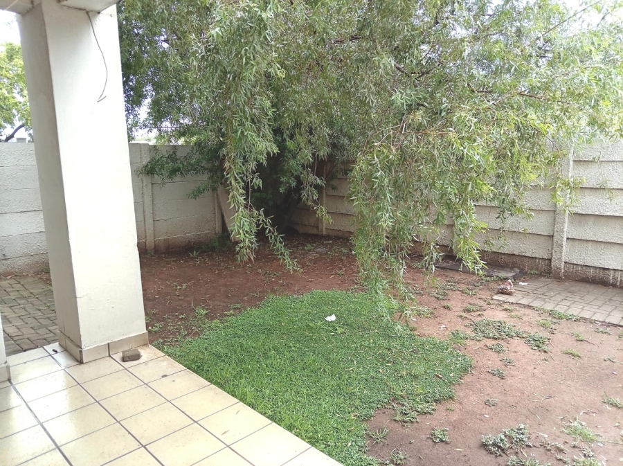 2 Bedroom Property for Sale in Eveleigh Gauteng