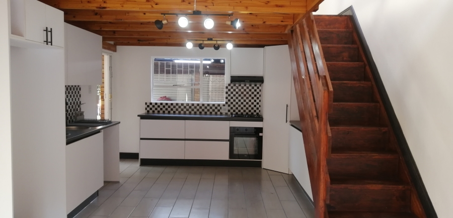 To Let 2 Bedroom Property for Rent in Sundowner Gauteng