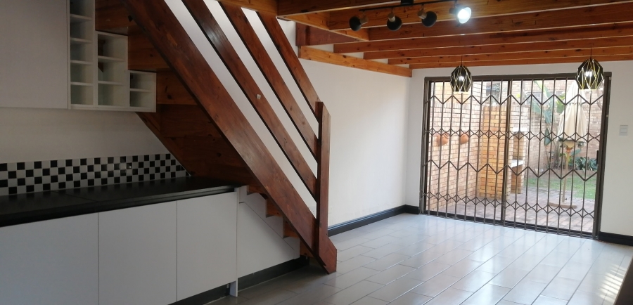 To Let 2 Bedroom Property for Rent in Sundowner Gauteng