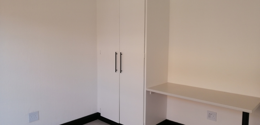 To Let 2 Bedroom Property for Rent in Sundowner Gauteng