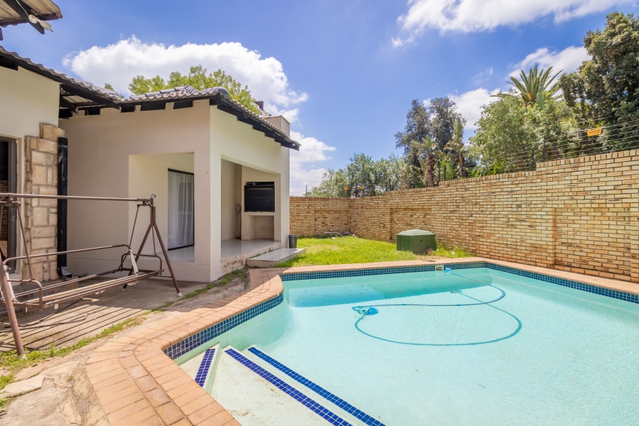 4 Bedroom Property for Sale in Ferndale Gauteng