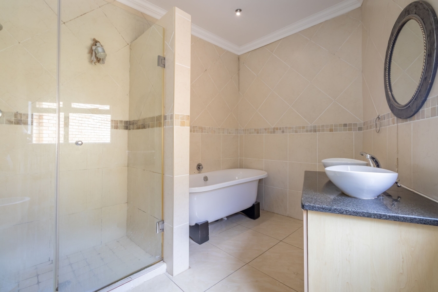 4 Bedroom Property for Sale in Ferndale Gauteng