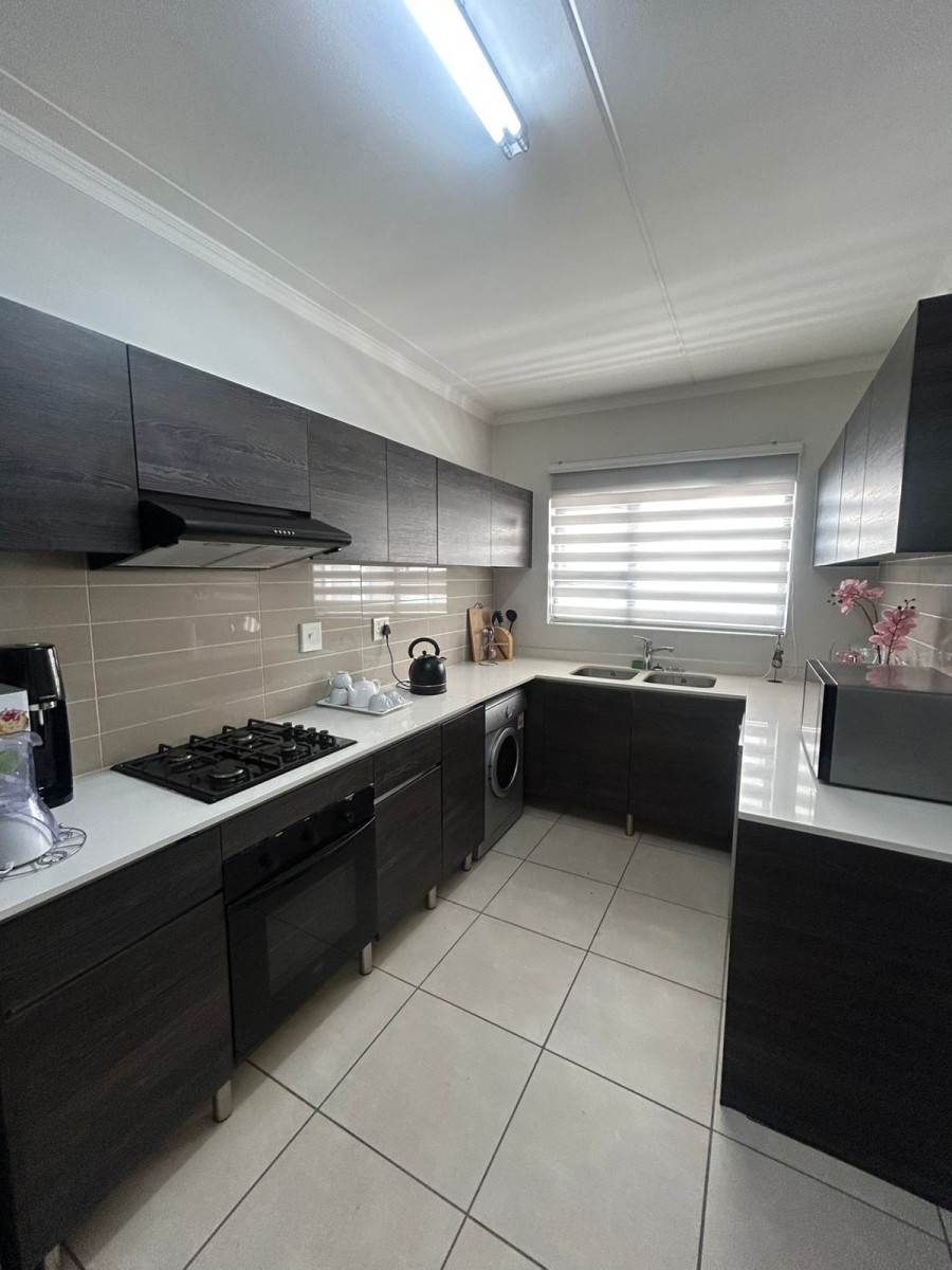 3 Bedroom Property for Sale in Petervale Gauteng