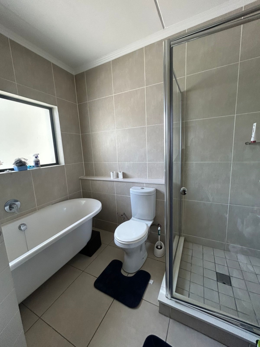 3 Bedroom Property for Sale in Petervale Gauteng