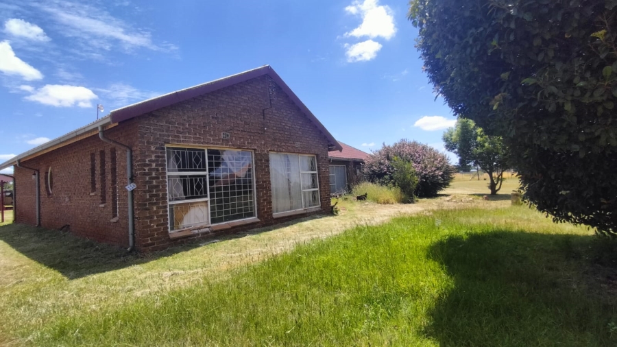 4 Bedroom Property for Sale in Vleikop A H Gauteng