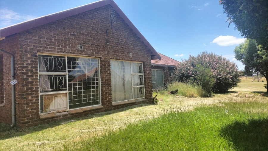 4 Bedroom Property for Sale in Vleikop A H Gauteng