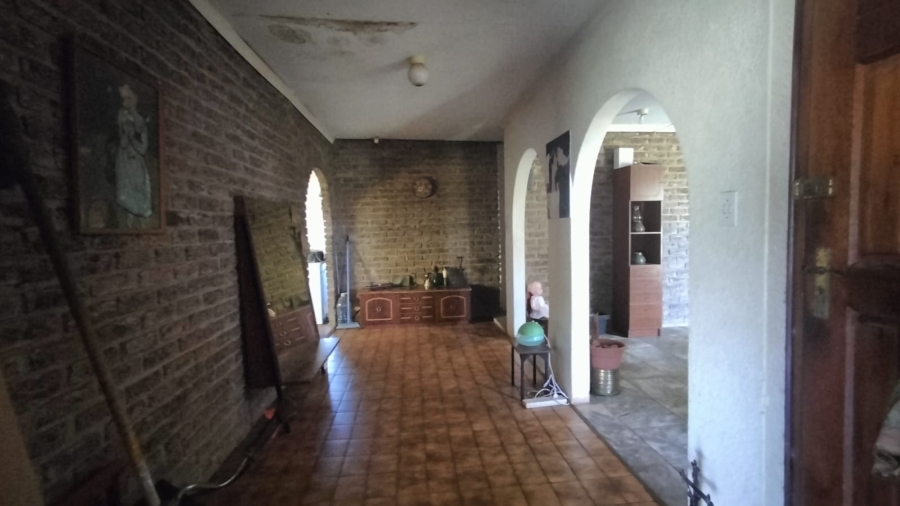 4 Bedroom Property for Sale in Vleikop A H Gauteng