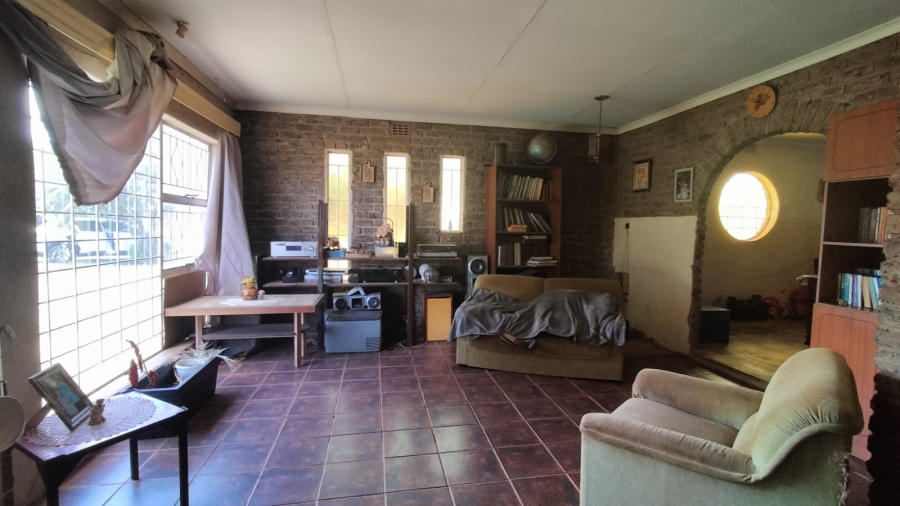 4 Bedroom Property for Sale in Vleikop A H Gauteng