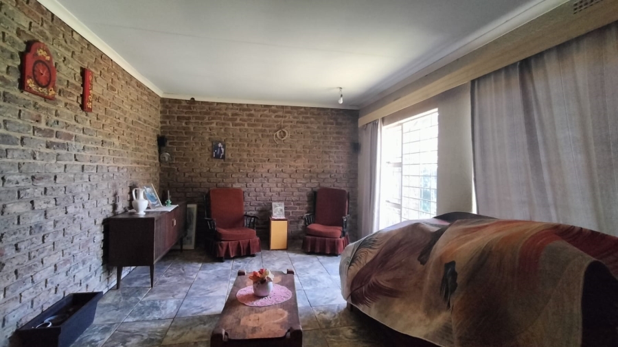 4 Bedroom Property for Sale in Vleikop A H Gauteng