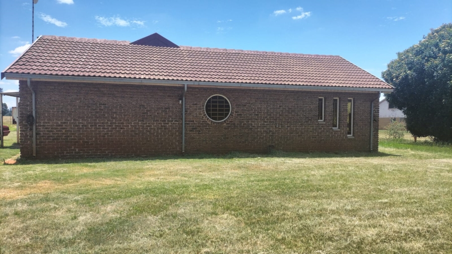4 Bedroom Property for Sale in Vleikop A H Gauteng
