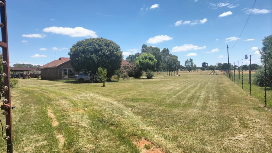 4 Bedroom Property for Sale in Vleikop A H Gauteng