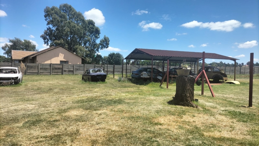 4 Bedroom Property for Sale in Vleikop A H Gauteng