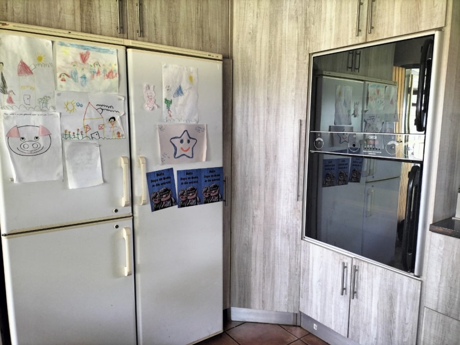 5 Bedroom Property for Sale in Middelvlei A H Gauteng