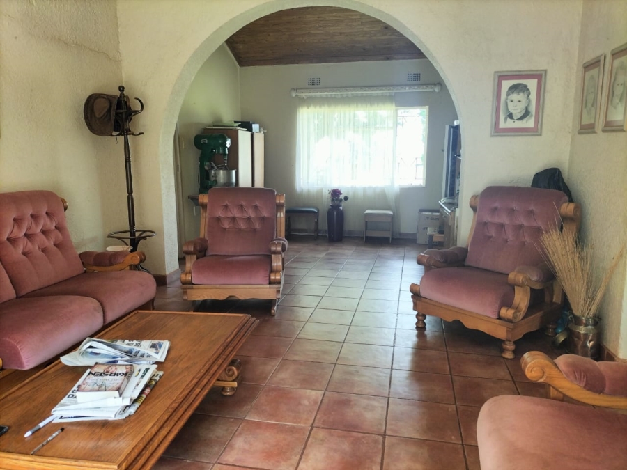 5 Bedroom Property for Sale in Middelvlei A H Gauteng