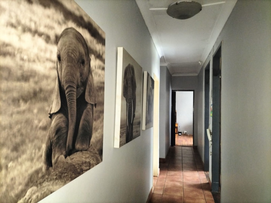 5 Bedroom Property for Sale in Middelvlei A H Gauteng