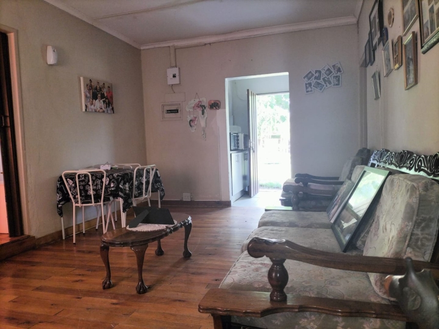 5 Bedroom Property for Sale in Middelvlei A H Gauteng