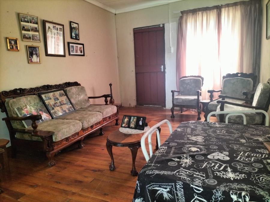 5 Bedroom Property for Sale in Middelvlei A H Gauteng