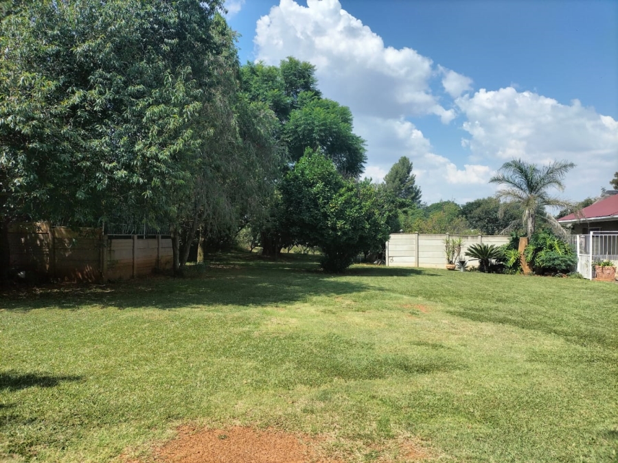 5 Bedroom Property for Sale in Middelvlei A H Gauteng