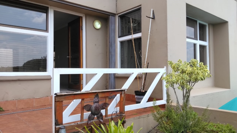 2 Bedroom Property for Sale in Rangeview Gauteng