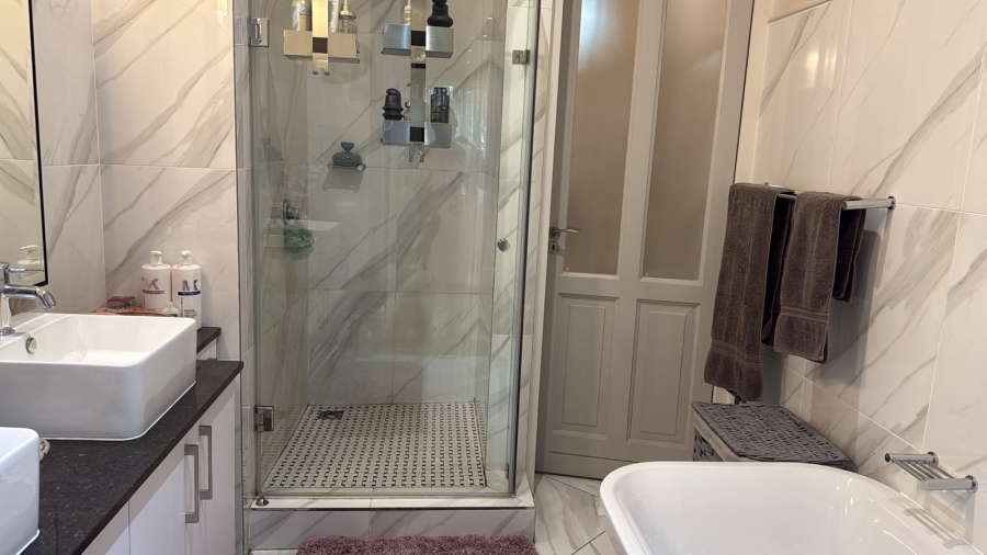 3 Bedroom Property for Sale in Bryanston Gauteng