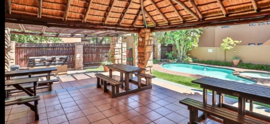 2 Bedroom Property for Sale in Douglasdale Gauteng