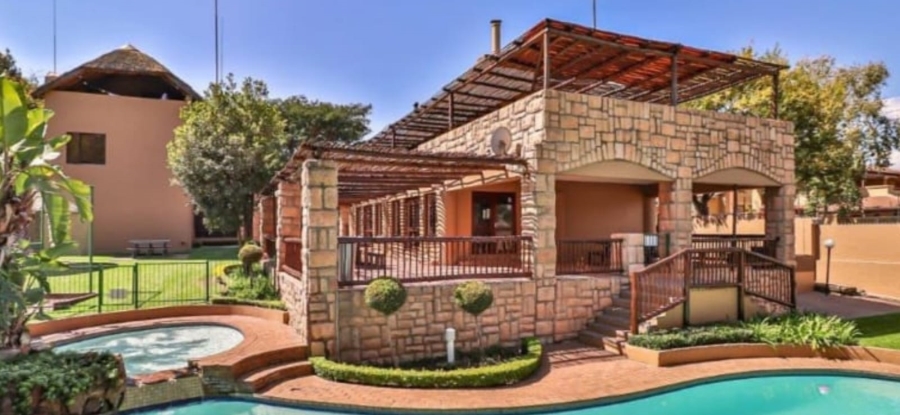 2 Bedroom Property for Sale in Douglasdale Gauteng