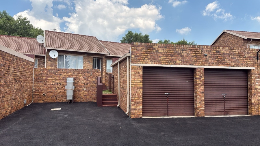 3 Bedroom Property for Sale in Terenure Gauteng