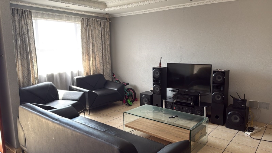 3 Bedroom Property for Sale in Terenure Gauteng