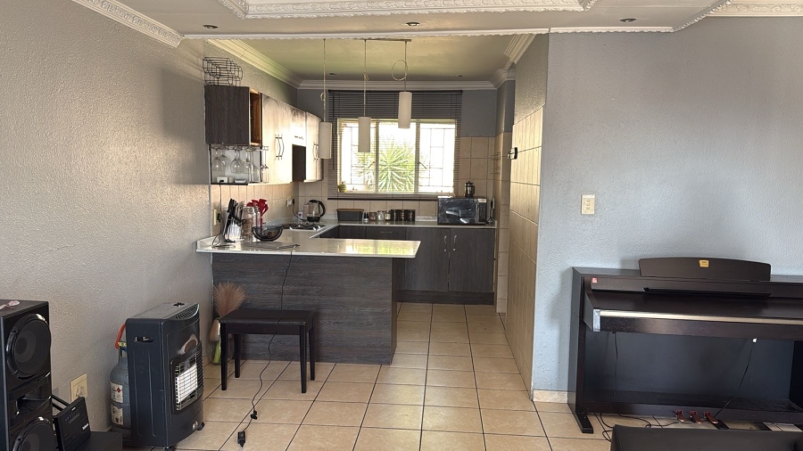 3 Bedroom Property for Sale in Terenure Gauteng