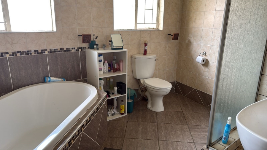 3 Bedroom Property for Sale in Terenure Gauteng