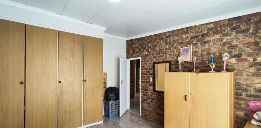 4 Bedroom Property for Sale in Terenure Gauteng