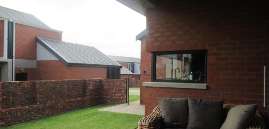 4 Bedroom Property for Sale in Zandspruit Gauteng