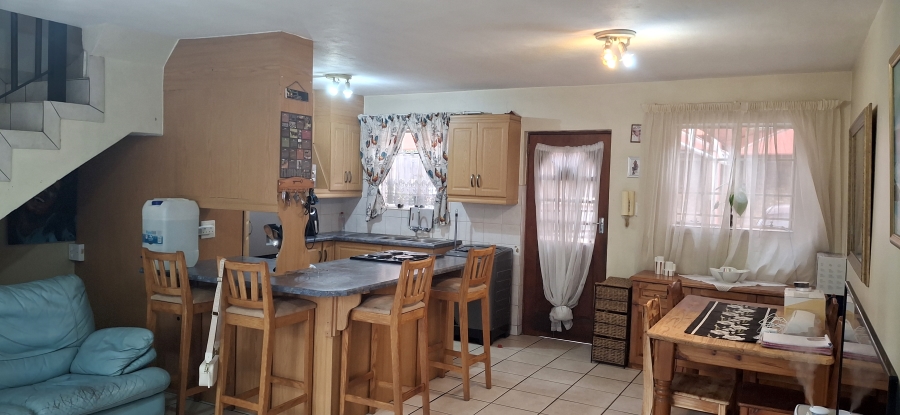 2 Bedroom Property for Sale in Gezina Gauteng