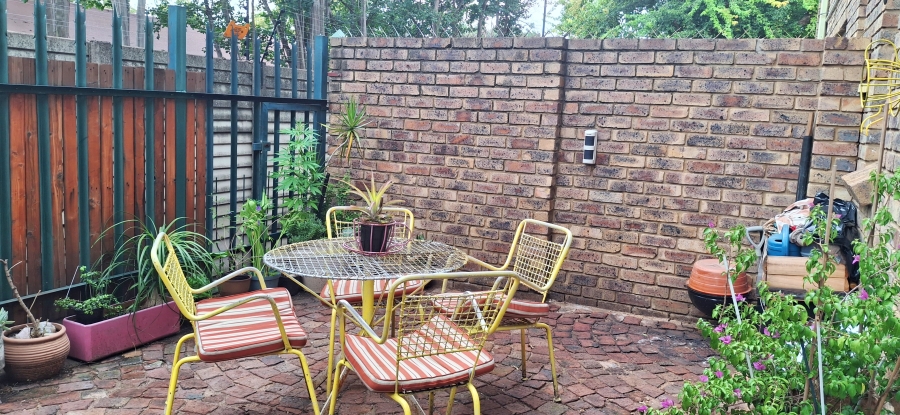 2 Bedroom Property for Sale in Gezina Gauteng