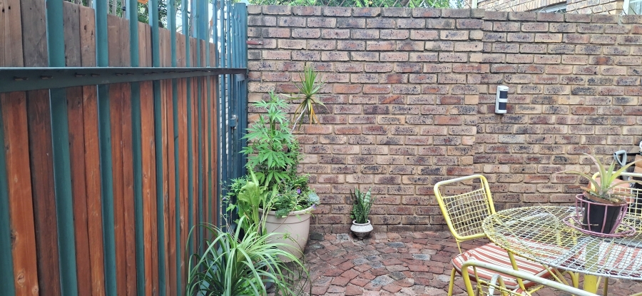 2 Bedroom Property for Sale in Gezina Gauteng