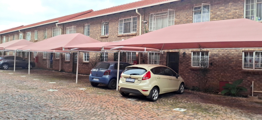 2 Bedroom Property for Sale in Gezina Gauteng