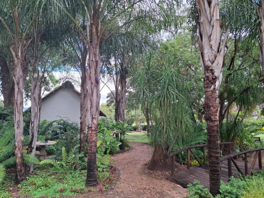 8 Bedroom Property for Sale in Kameeldrift West Gauteng