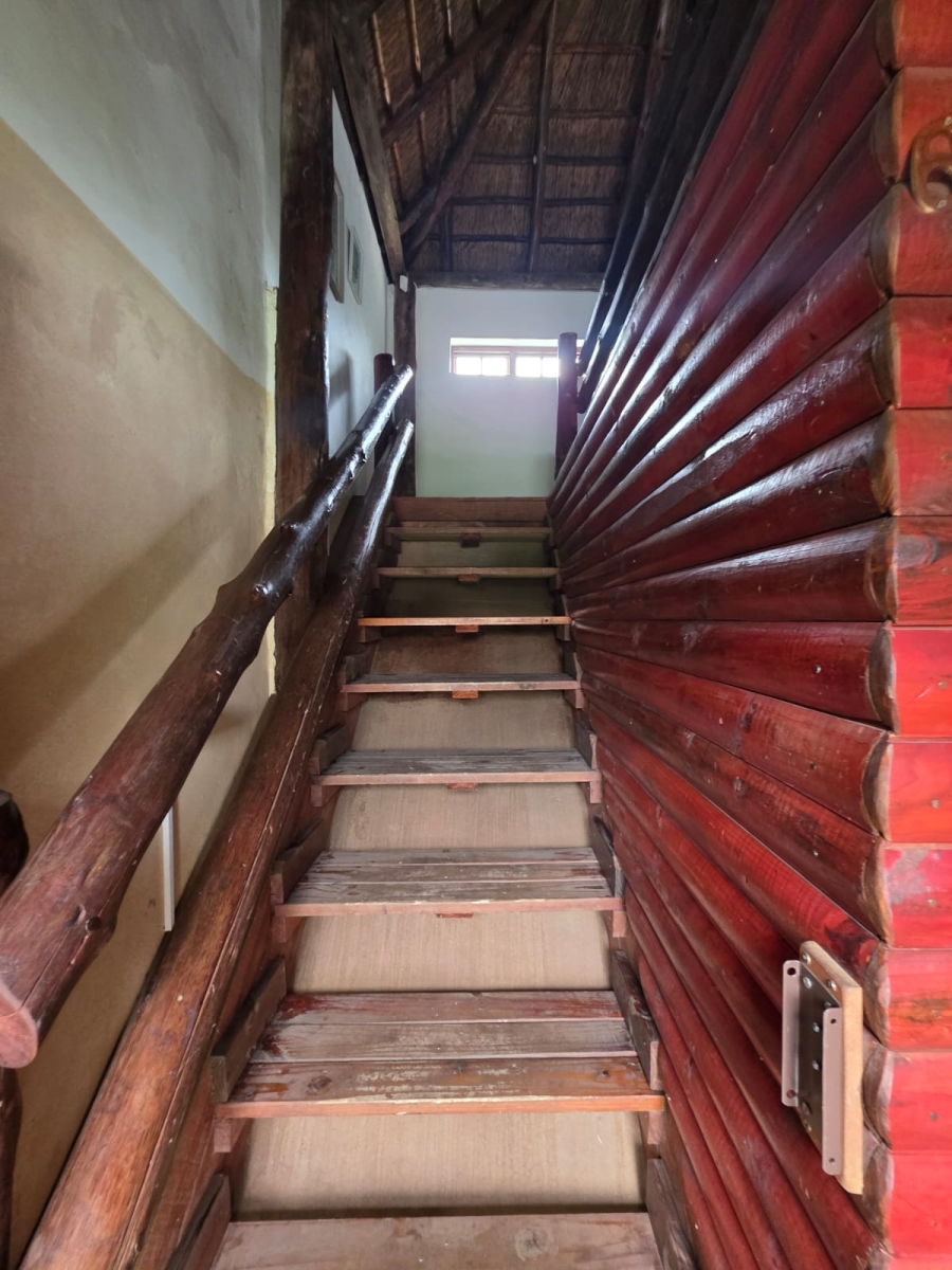 8 Bedroom Property for Sale in Kameeldrift West Gauteng