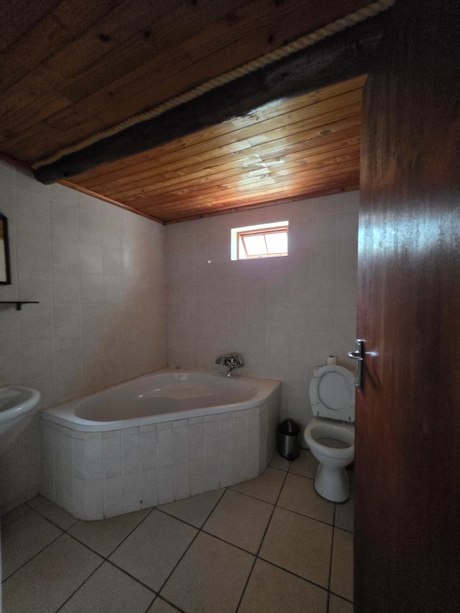 8 Bedroom Property for Sale in Kameeldrift West Gauteng