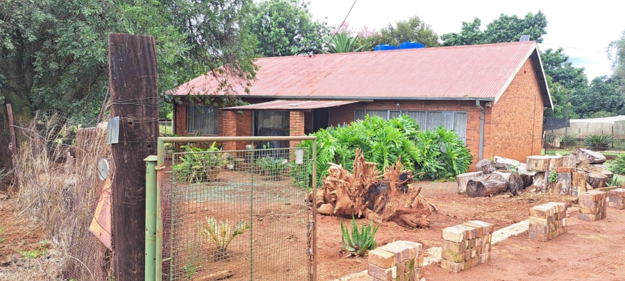 3 Bedroom Property for Sale in Haakdoornboom Gauteng