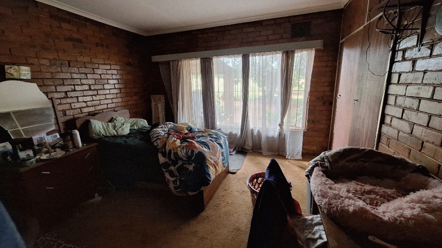 3 Bedroom Property for Sale in Haakdoornboom Gauteng