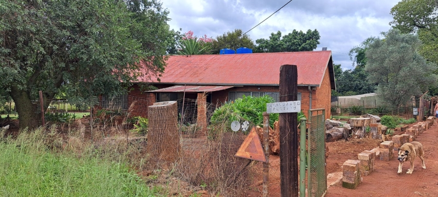 3 Bedroom Property for Sale in Haakdoornboom Gauteng