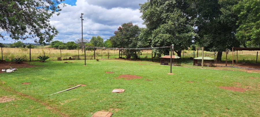 3 Bedroom Property for Sale in Haakdoornboom Gauteng