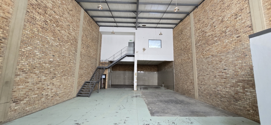 To Let commercial Property for Rent in North Riding Gauteng