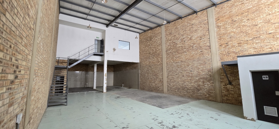 To Let commercial Property for Rent in North Riding Gauteng