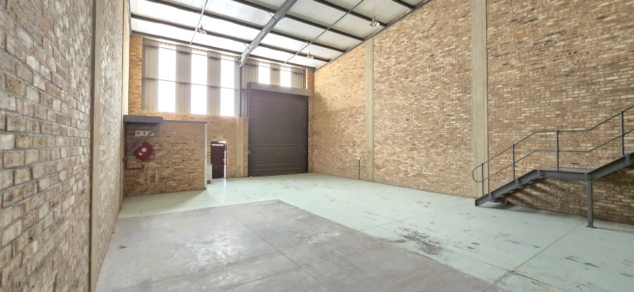 To Let commercial Property for Rent in North Riding Gauteng
