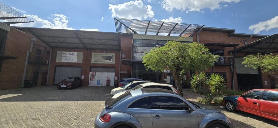 To Let commercial Property for Rent in North Riding Gauteng