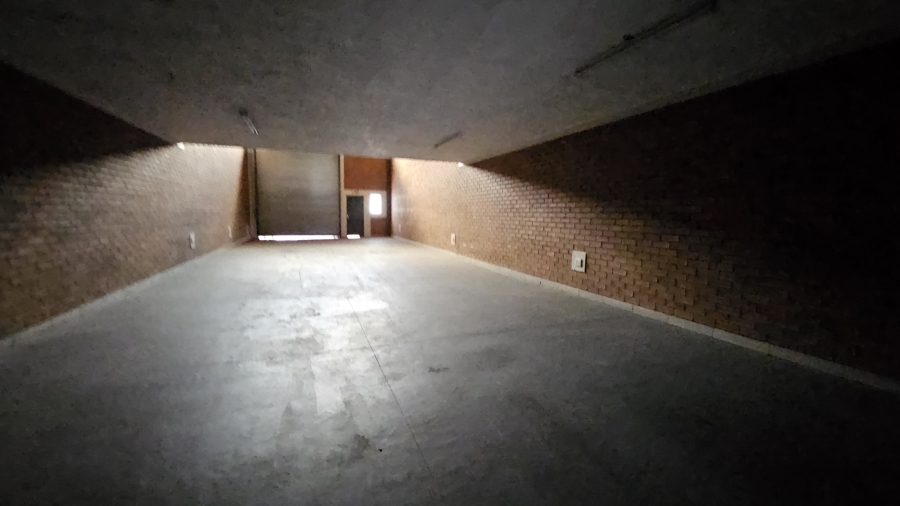 To Let commercial Property for Rent in Hennopspark Gauteng